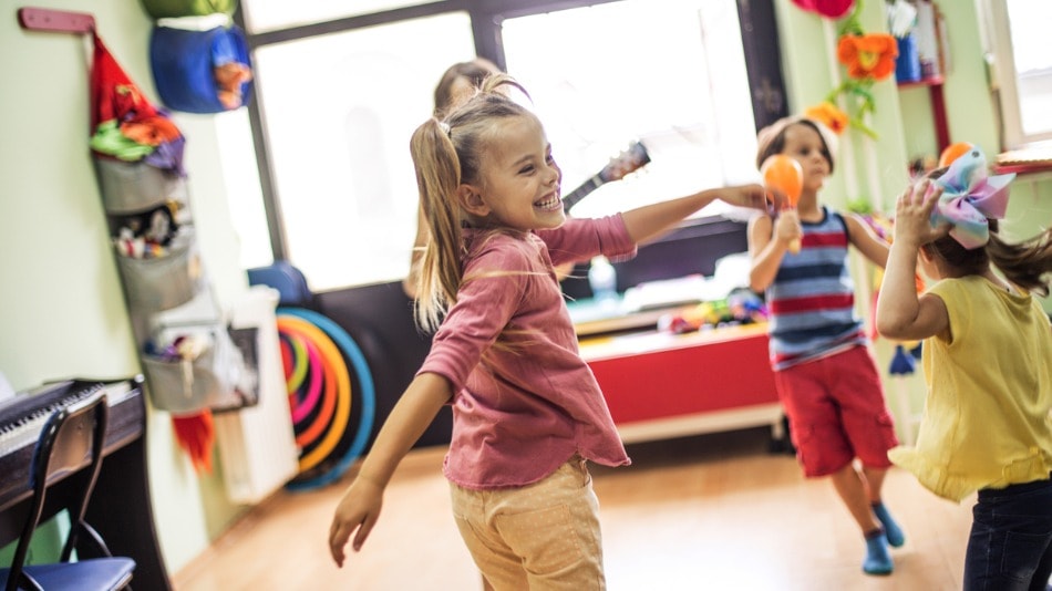 Qué es la música y el movimiento en la primera infancia