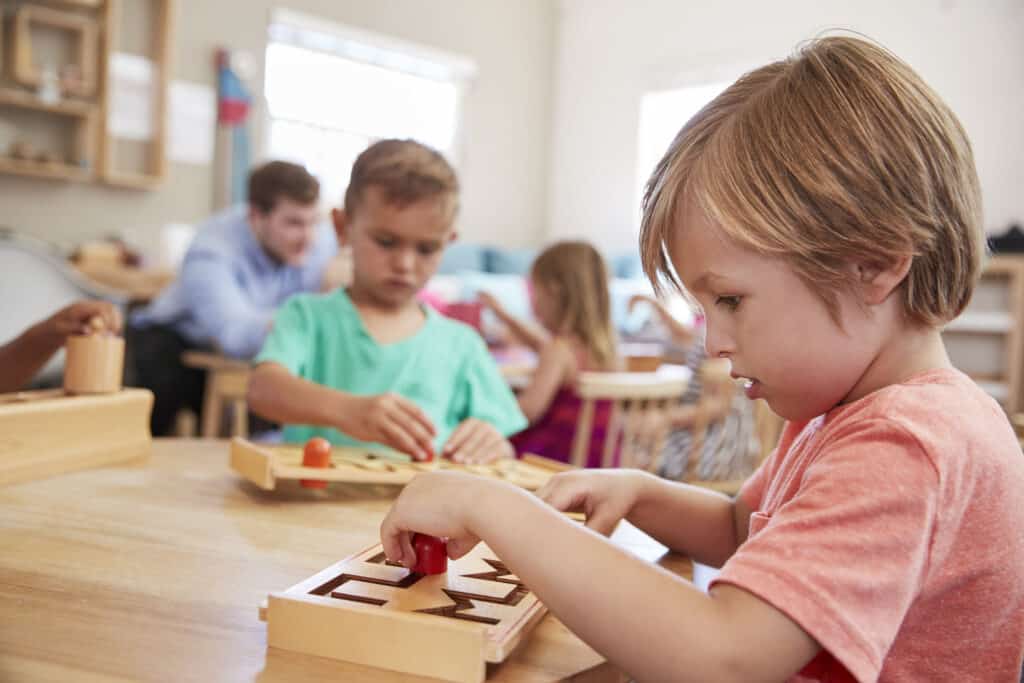 ¿Qué son los manipuladores Montessori? Ejemplos incluidos 7